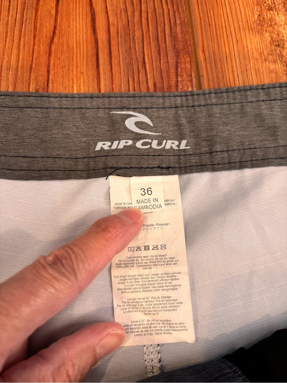 Men's Rip Curl Striped Blue Green Boardshorts - Size 36. EUC